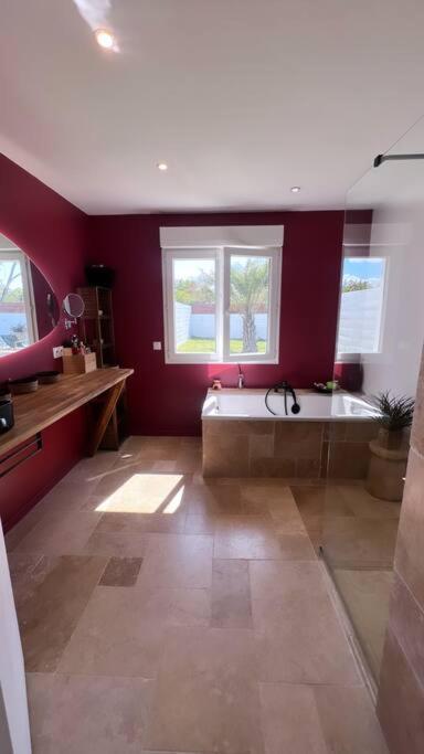Fabuleuse Maison Piscine Chauffee 15 Min De Bordeaux Et Proche Saint Emilion * Sadirac