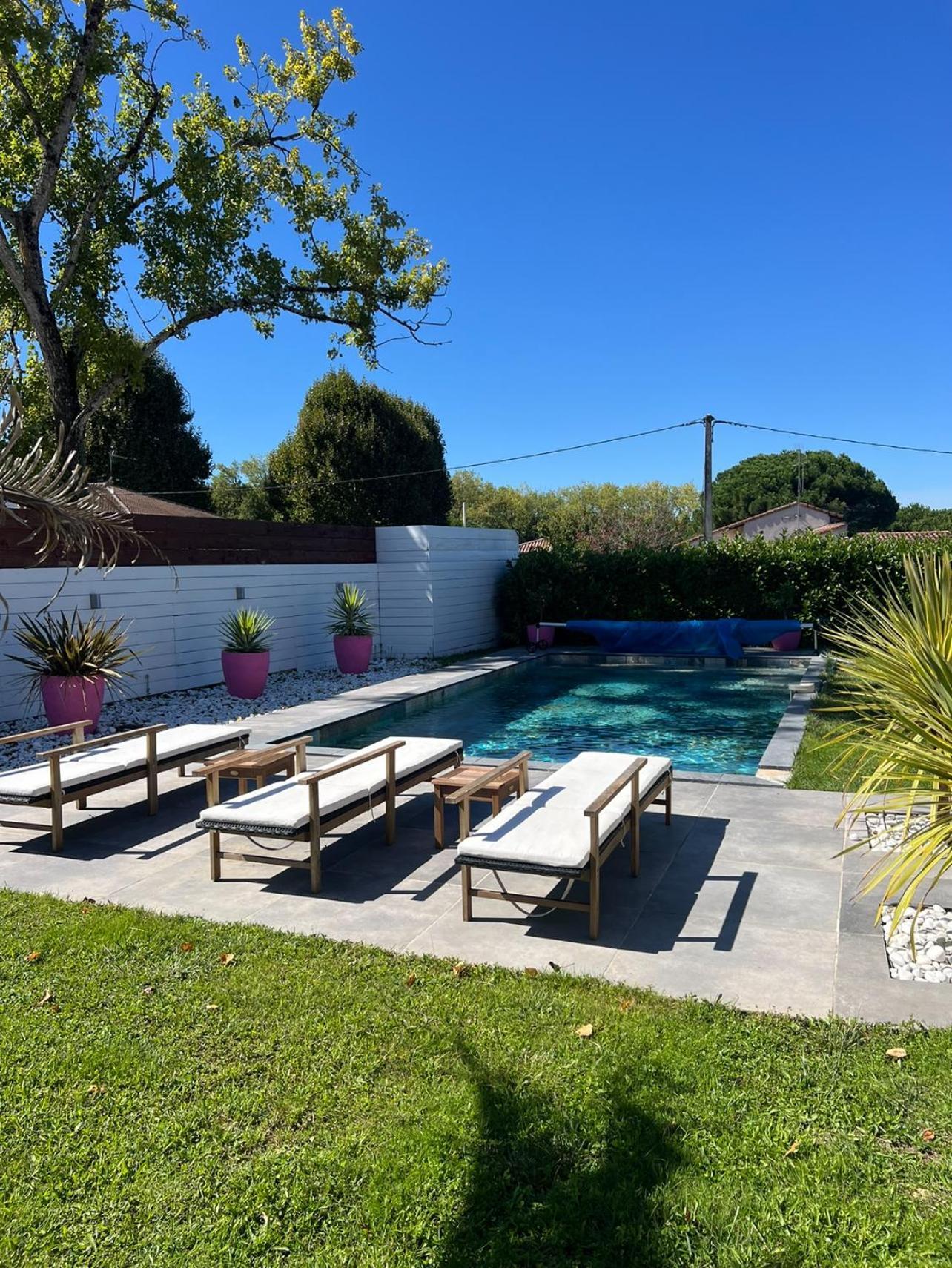 Fabuleuse Maison Piscine Chauffee 15 Min De Bordeaux Et Proche Saint Emilion Villa